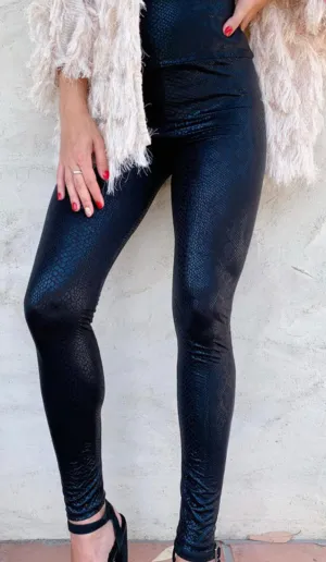 Callie Leggings with Snakeskin Texture