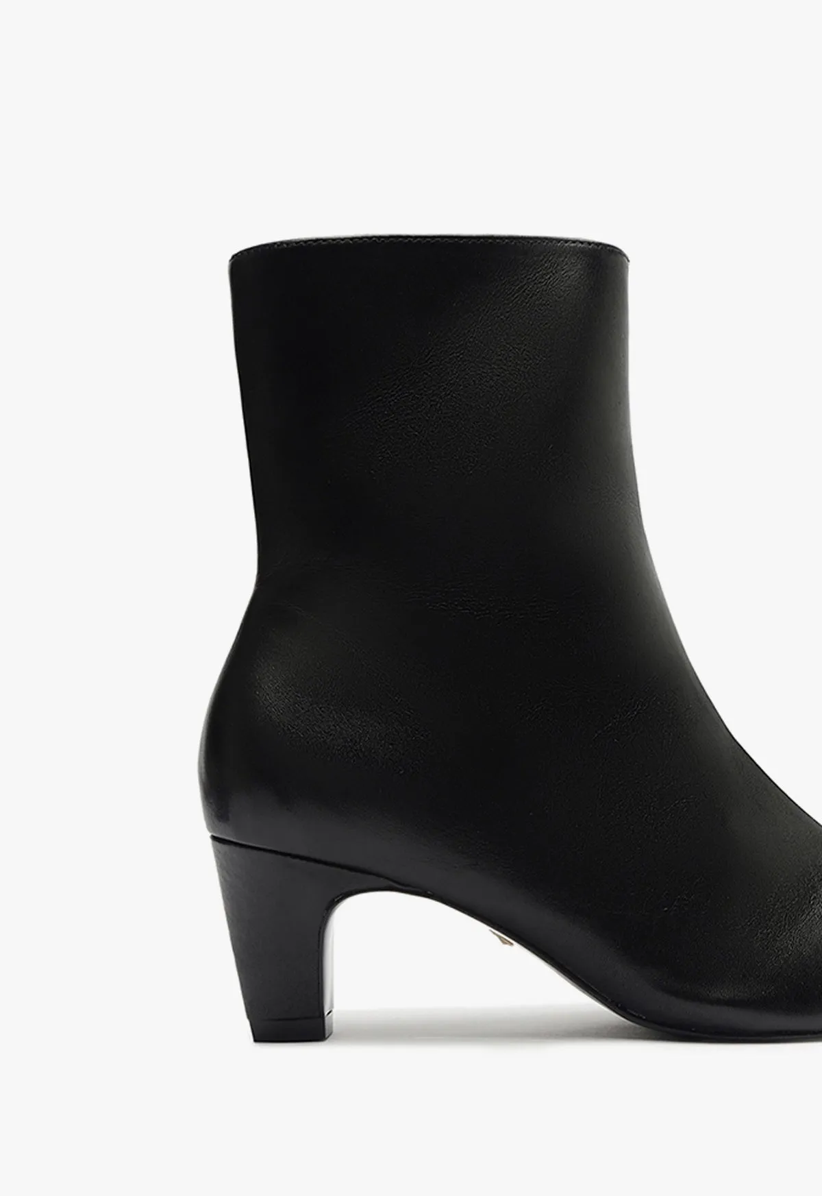 Dellia Bootie