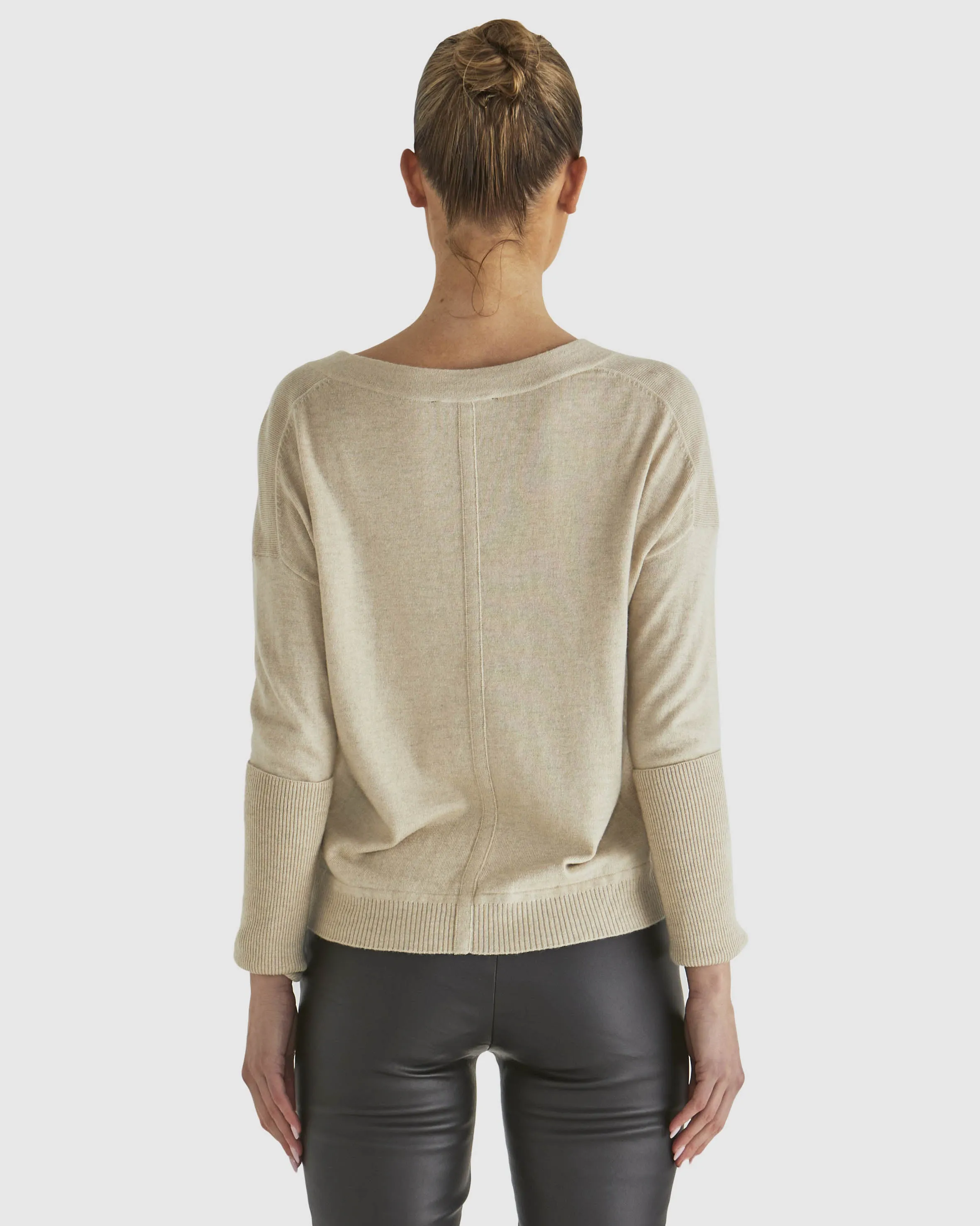 Fate   Becker | Leonardo Knit