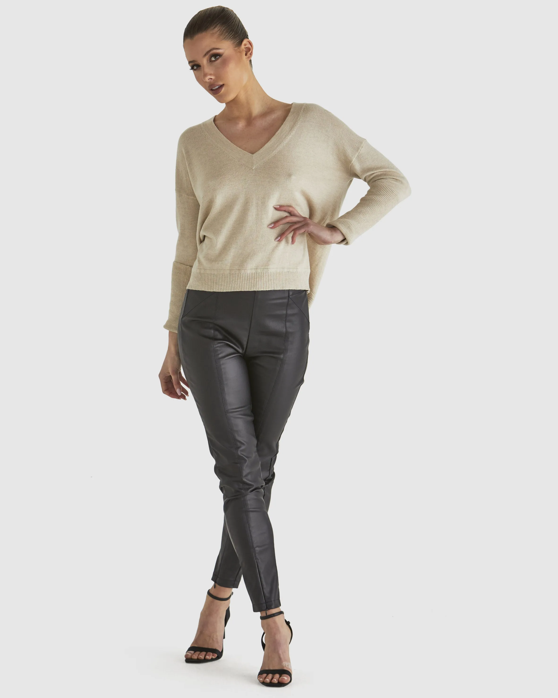 Fate   Becker | Leonardo Knit