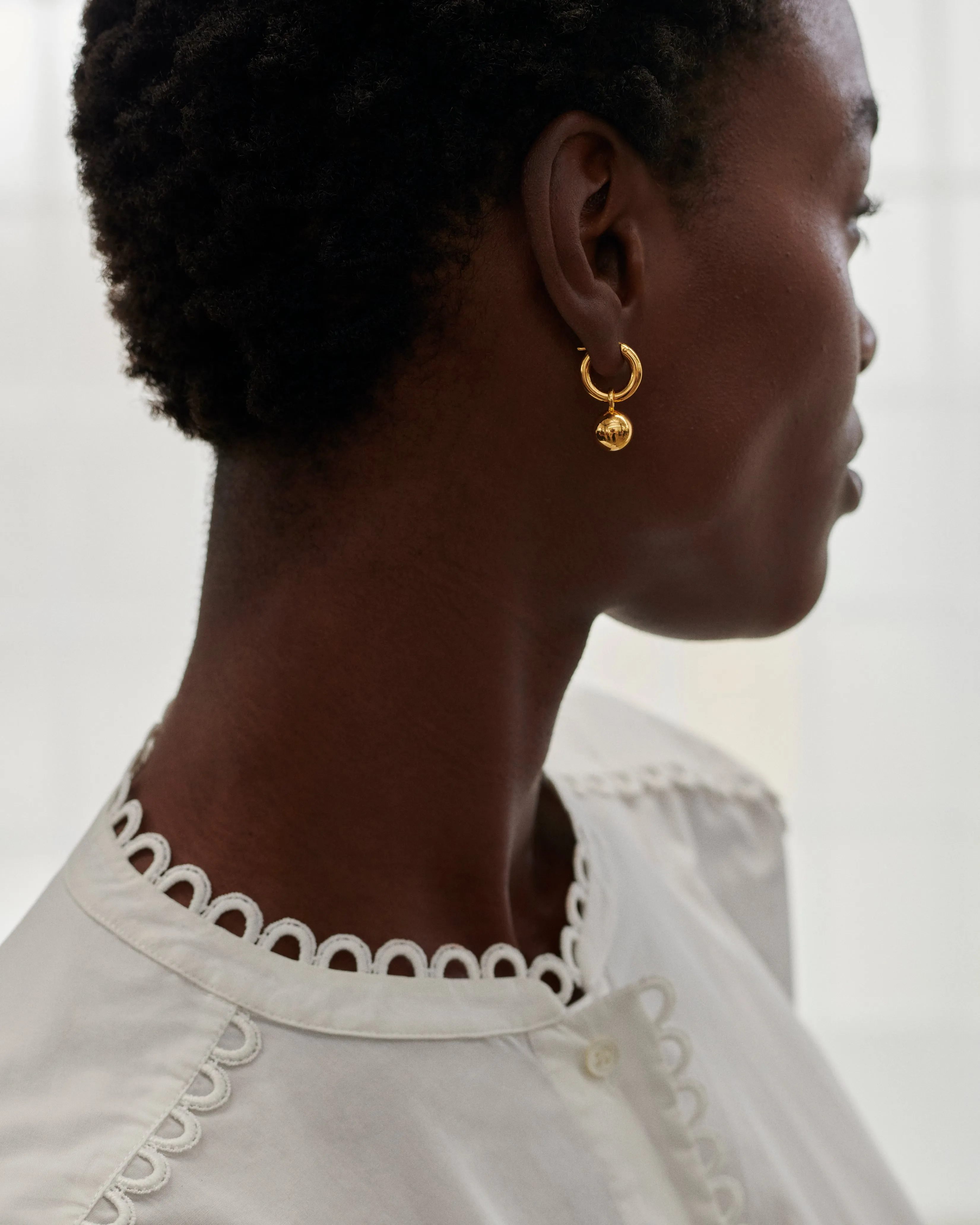 LACE TRIM BLOUSE - WHITE