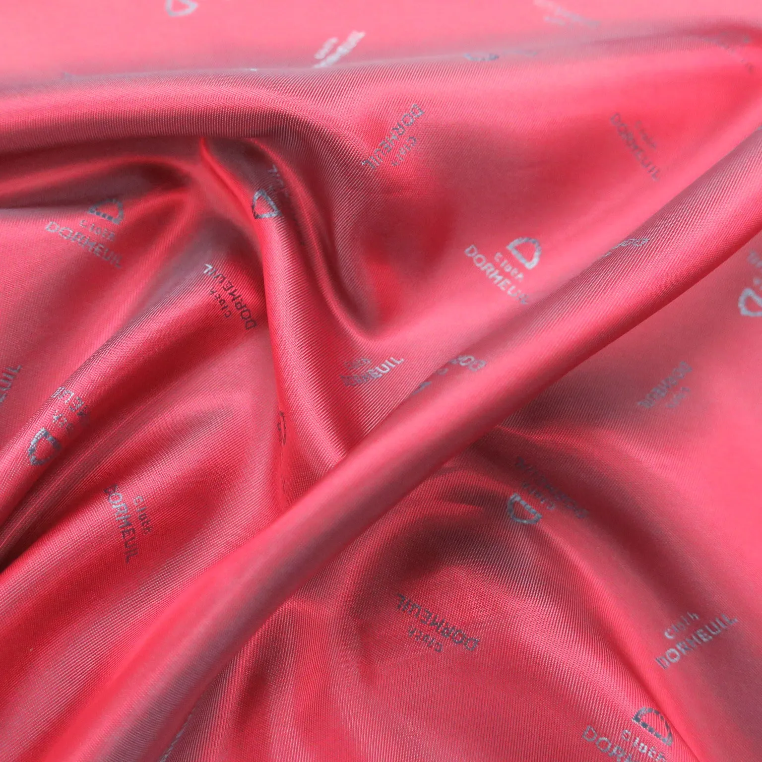 Magenta Solid Acetate Viscose Dormeuil Exclusive Lining