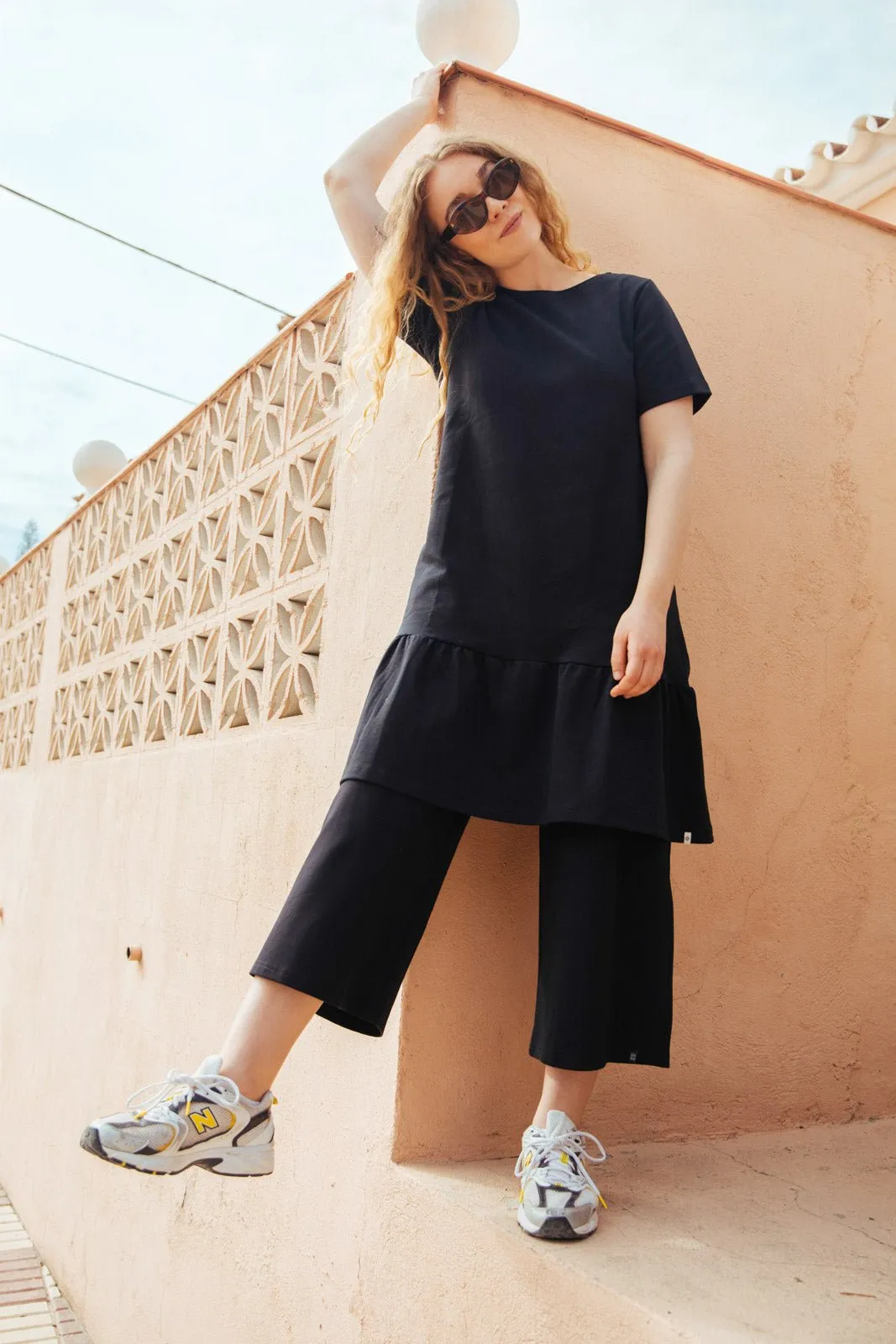 Ruffle T-Shirt Dress Black